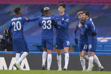 CBA全明星首周票数！徐杰赵睿票王，庞峥麟徐昕惊喜，北京3人入选