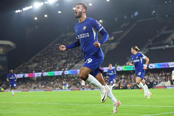 联赛杯-约克雷斯传射加纳乔双响 阿森纳3-2切尔西占先机