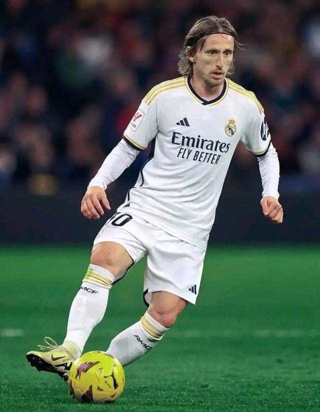 益世界新作《疯狂水世界》首发上线，开拓海上末日生存新题材