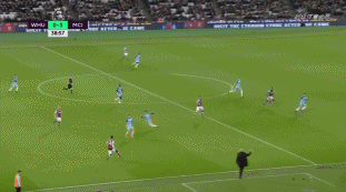 快船问题是有哈登的球队，就不允许你内线脚步慢，别让卡跟租巴挡拆，挡拆就是包夹