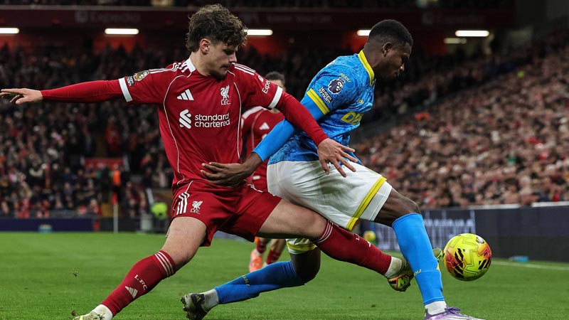 勇士这一次是真的搬起石头砸自己的脚了？