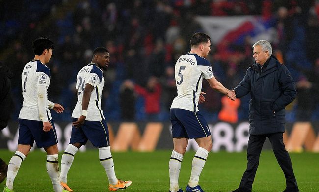 CBA沸腾夜！积分榜有变：广东男篮溃败40分，山东八连胜，青岛升第四