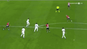 [中超]张玉宁稍作调整 弧顶兜射轻松破门